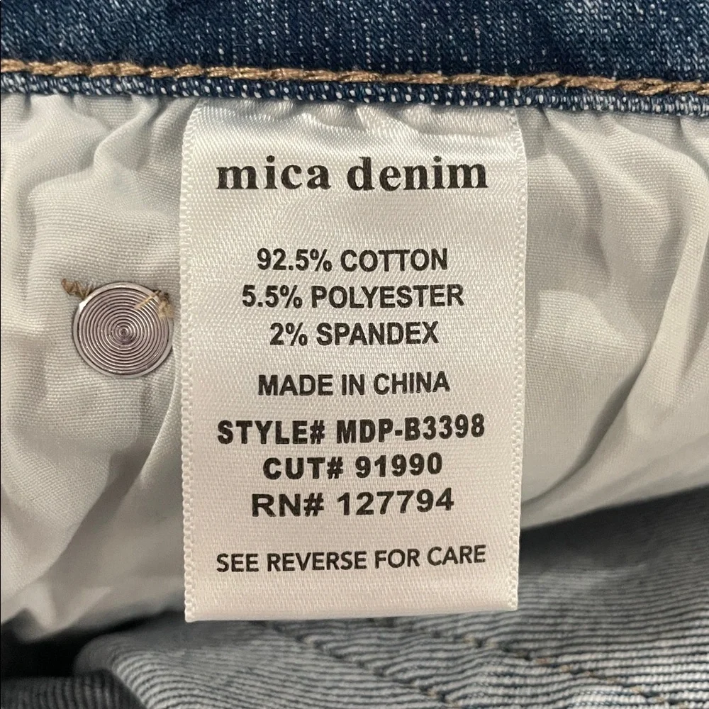 Mica Denim- Women’s Light Blue Distressed High Rise Cropped Jeans- Size 30- NWT! - Picture 7 of 8
